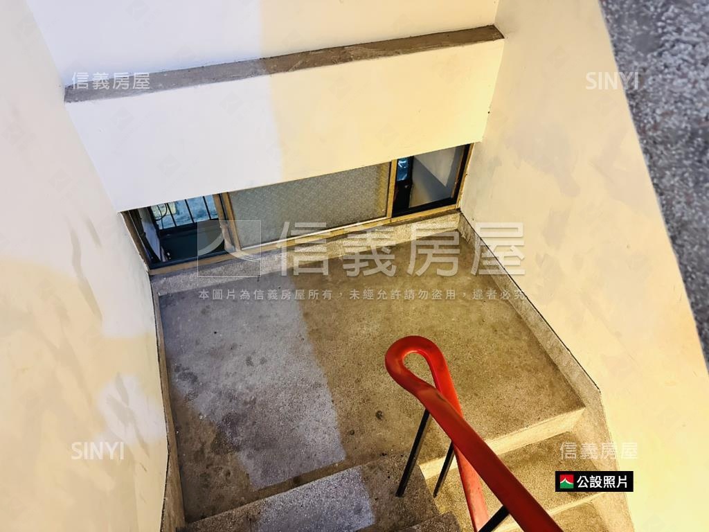 專任委託。成家小資屋房屋室內格局與周邊環境