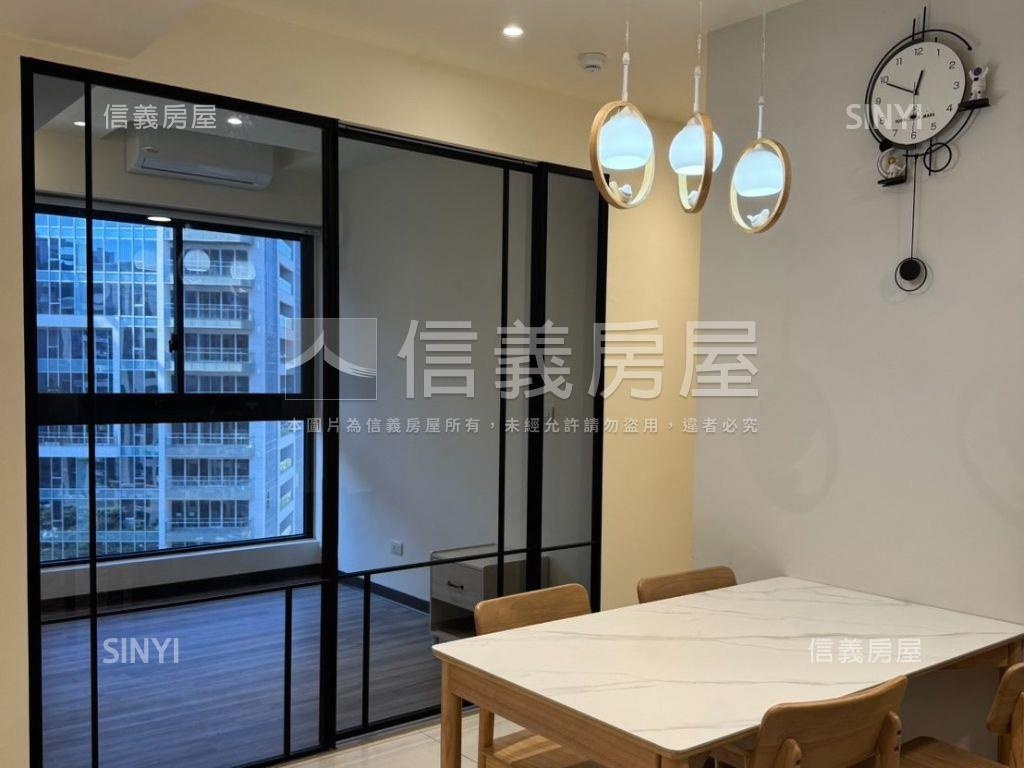 青埔Ａ１８Ｗ站前高樓３房房屋室內格局與周邊環境