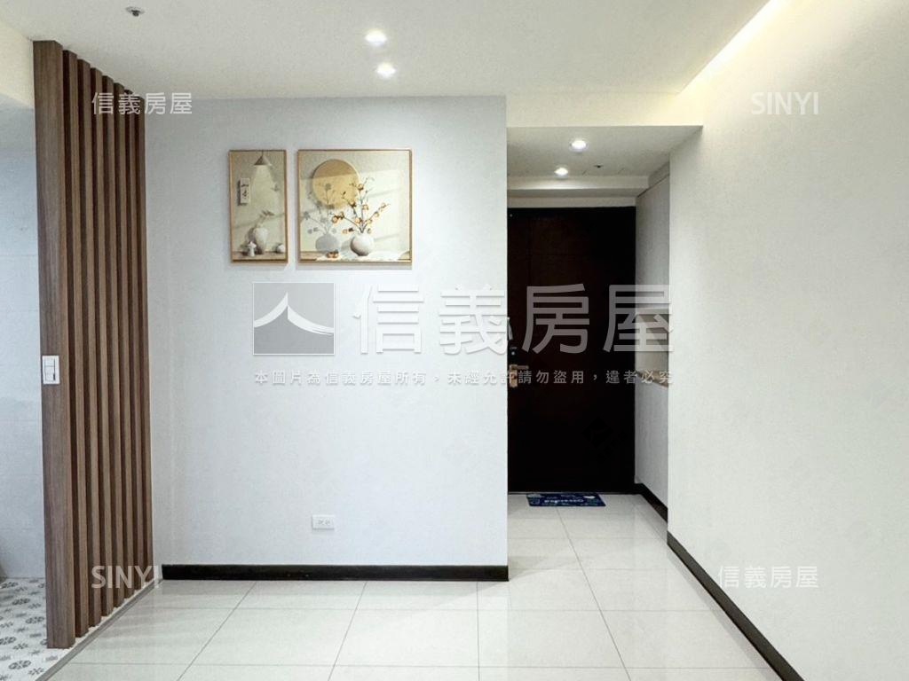 青埔Ａ１８Ｗ站前高樓３房房屋室內格局與周邊環境