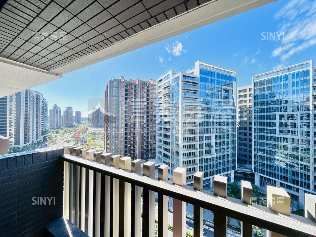 青埔Ａ１８Ｗ站前高樓３房房屋室內格局與周邊環境