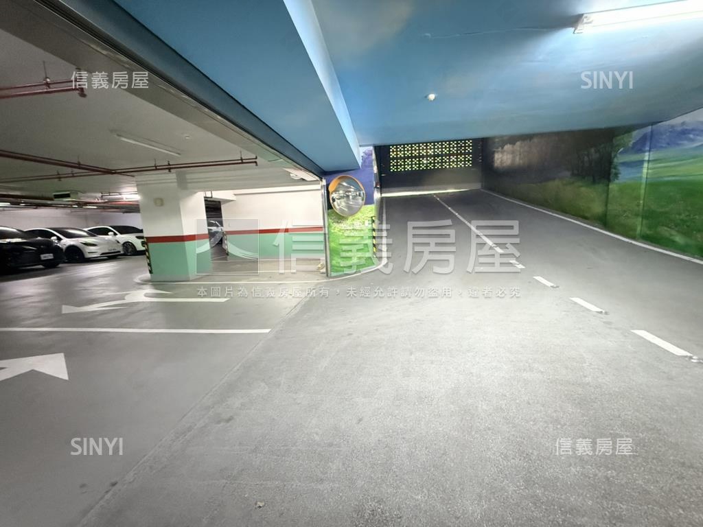 金湖路花里洋車位房屋室內格局與周邊環境