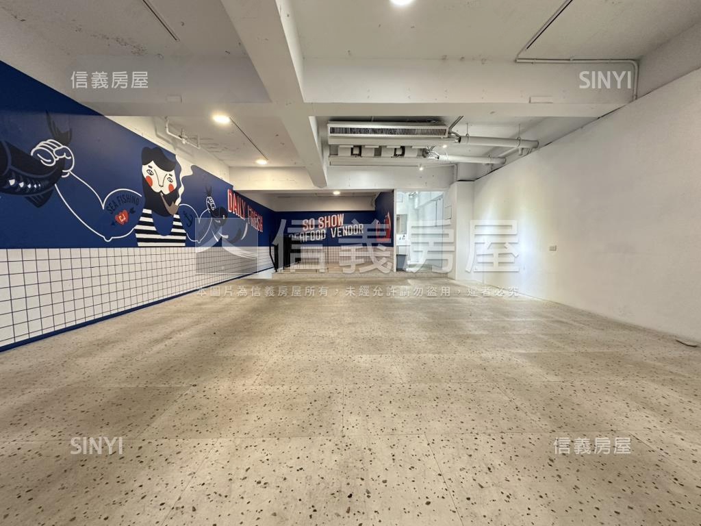 富民商圈正路醒目店面房屋室內格局與周邊環境