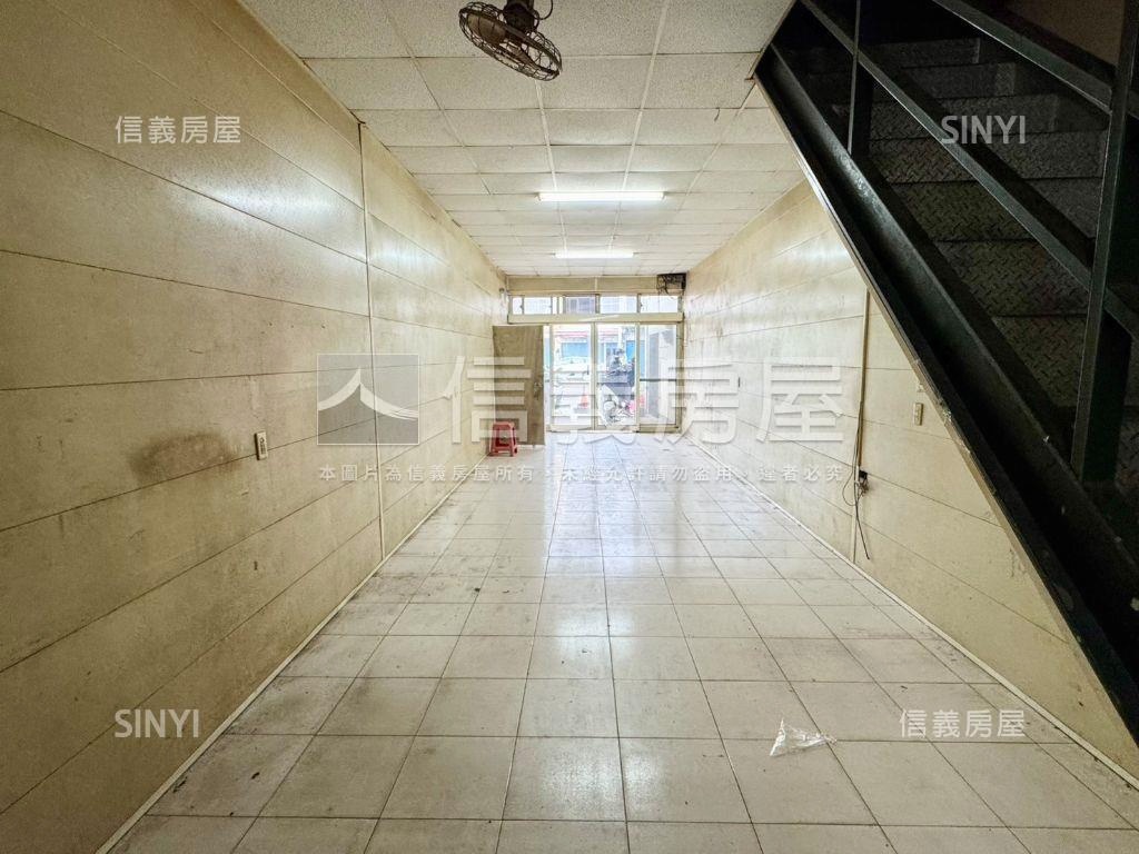 近未來捷運·大馬路上透天房屋室內格局與周邊環境