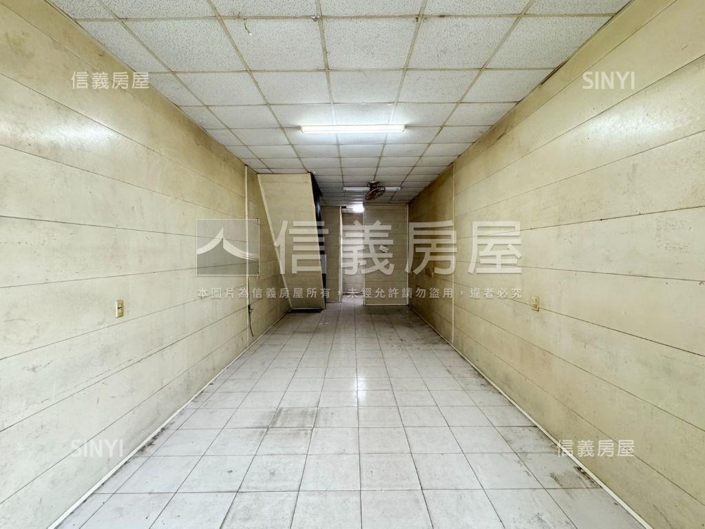 近未來捷運·大馬路上透天房屋室內格局與周邊環境