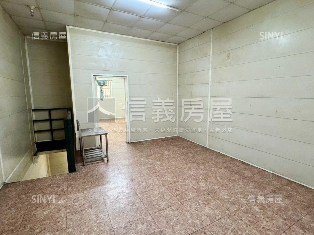 近未來捷運·大馬路上透天房屋室內格局與周邊環境