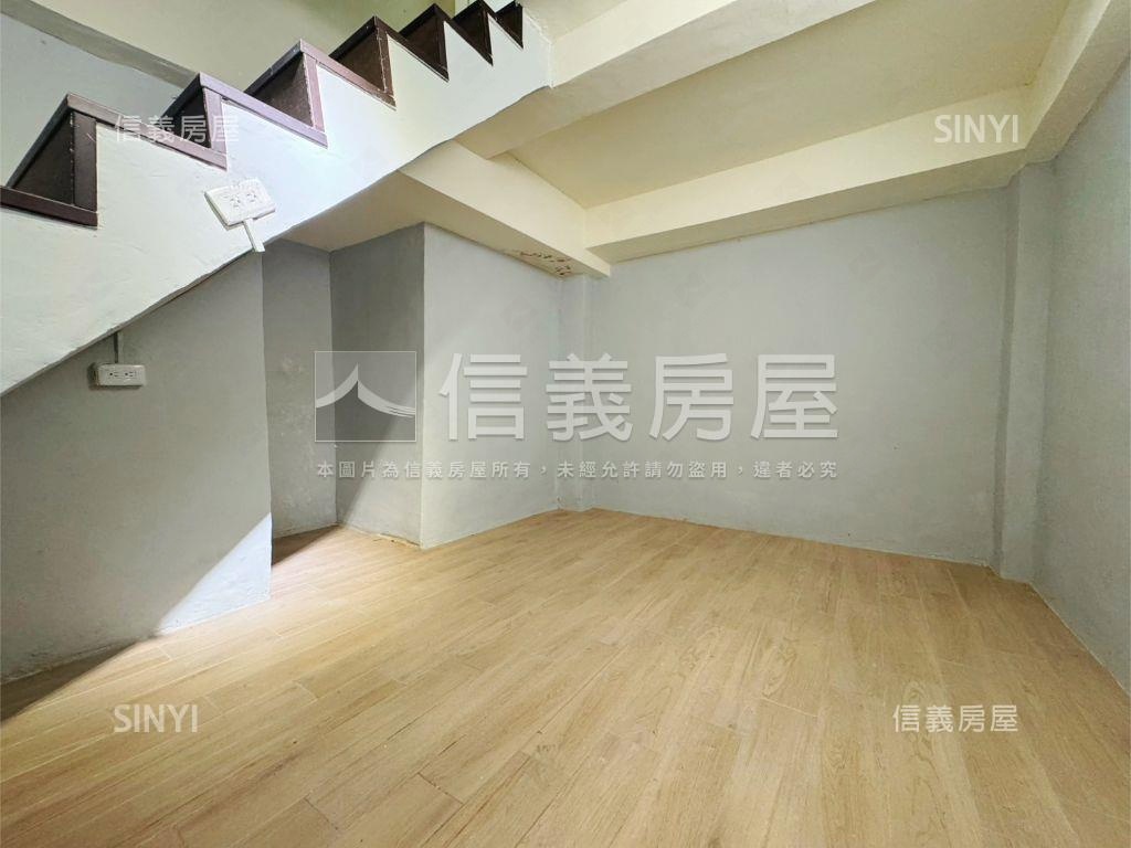 東山商圈十期活路美透天房屋室內格局與周邊環境