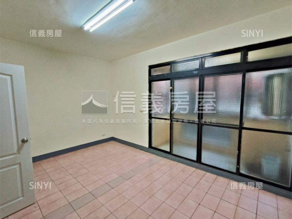 近新光國中孝親透天房屋室內格局與周邊環境