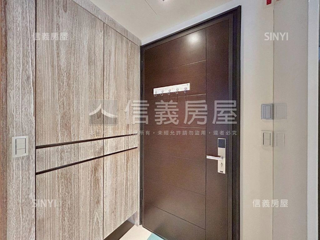 ＳＫＹ１美裝潢大兩房房屋室內格局與周邊環境