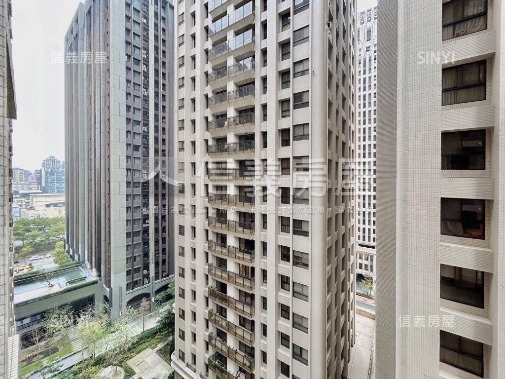 ＳＫＹ１美裝潢大兩房房屋室內格局與周邊環境