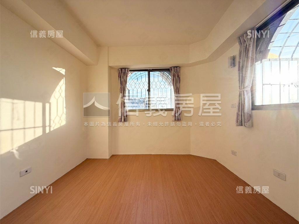芳鄰文化中心邊間明亮兩房房屋室內格局與周邊環境