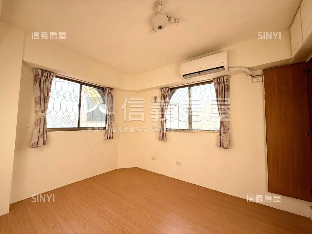 芳鄰文化中心邊間明亮兩房房屋室內格局與周邊環境