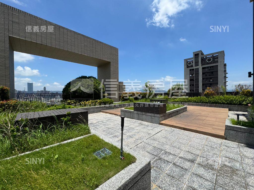 大都會公園２房平面車位房屋室內格局與周邊環境