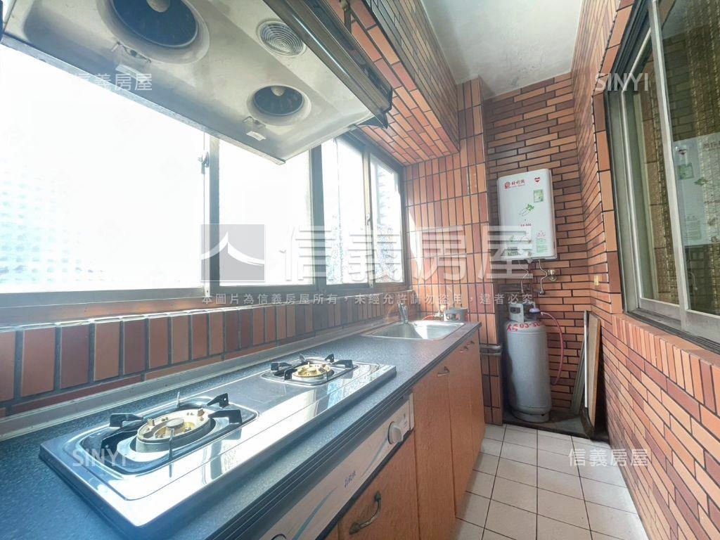 經典威世紀採光通風美屋房屋室內格局與周邊環境