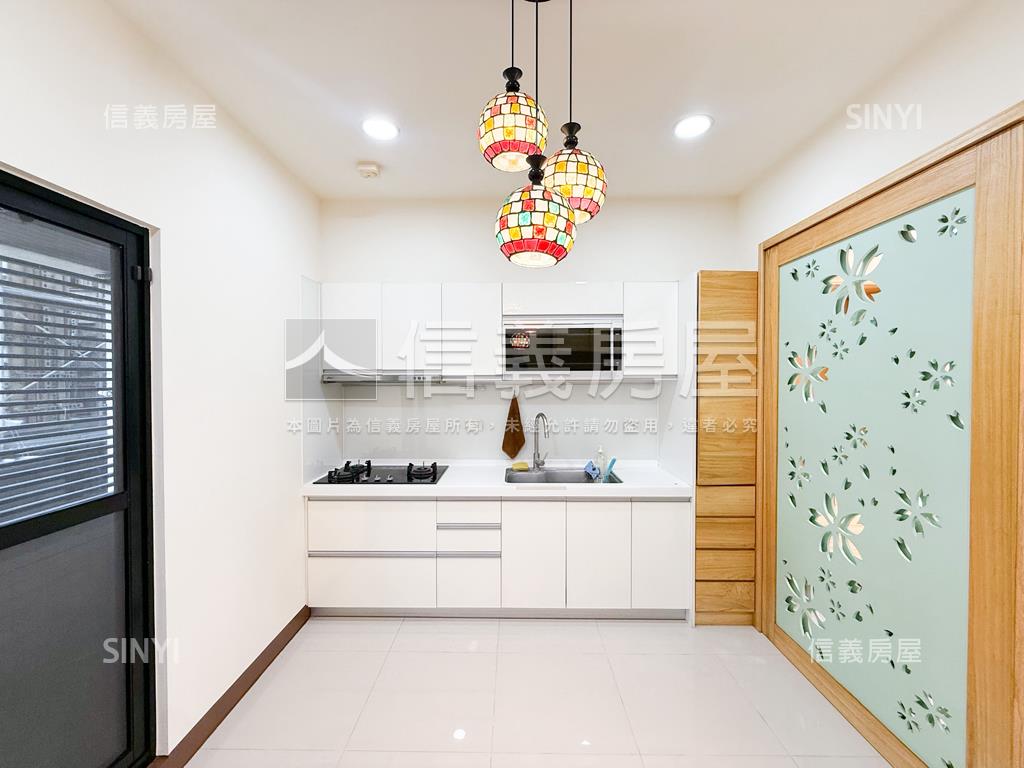 棋琴三面採光三房平車房屋室內格局與周邊環境