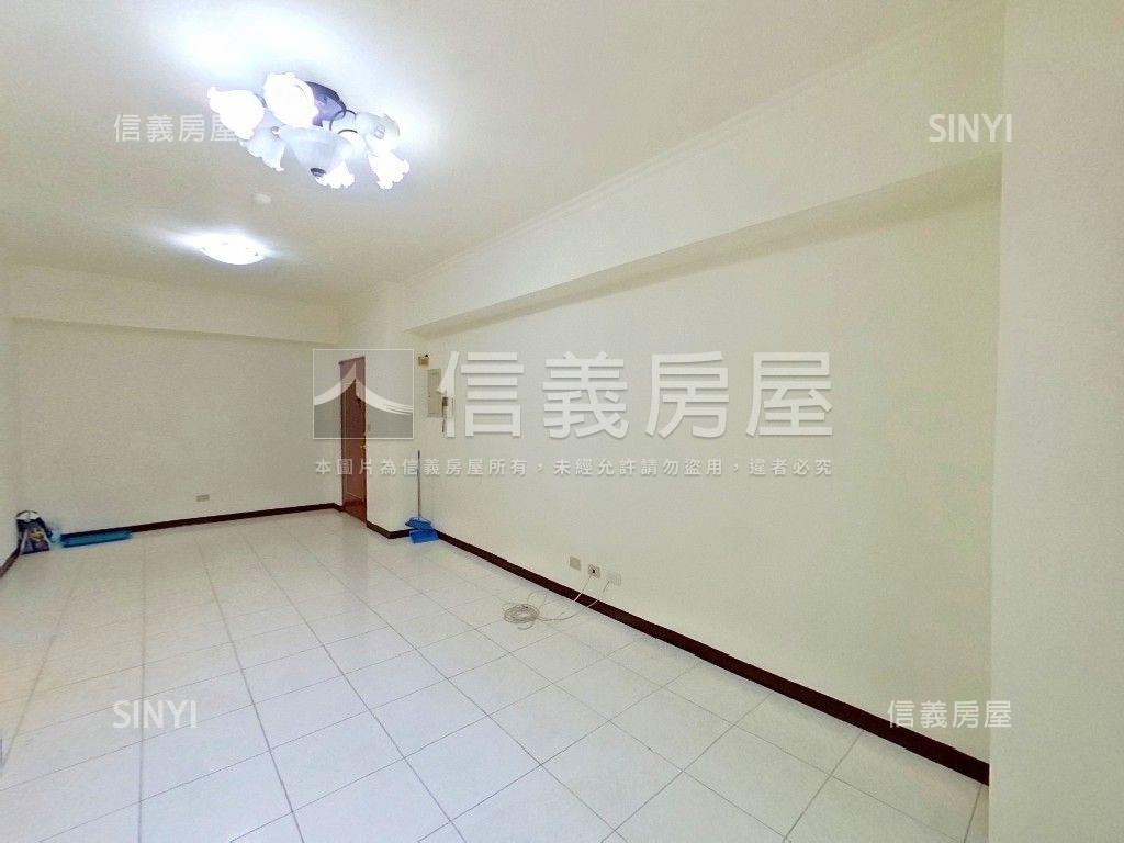 新巢代三房特別戶房屋室內格局與周邊環境