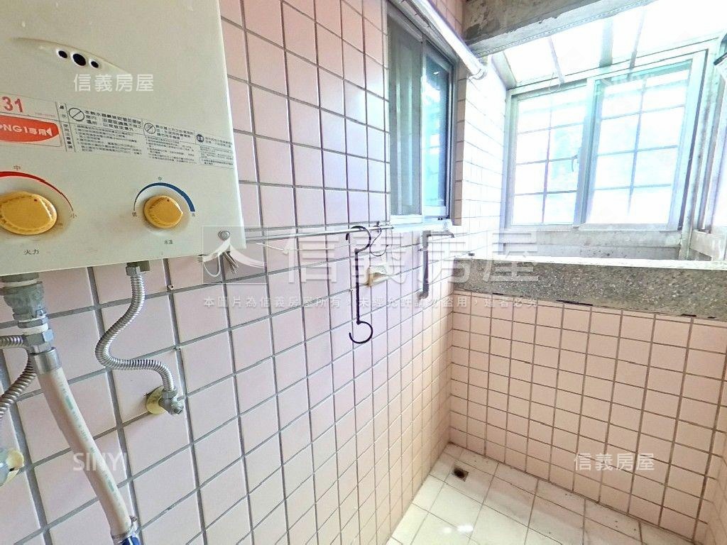 新巢代三房特別戶房屋室內格局與周邊環境