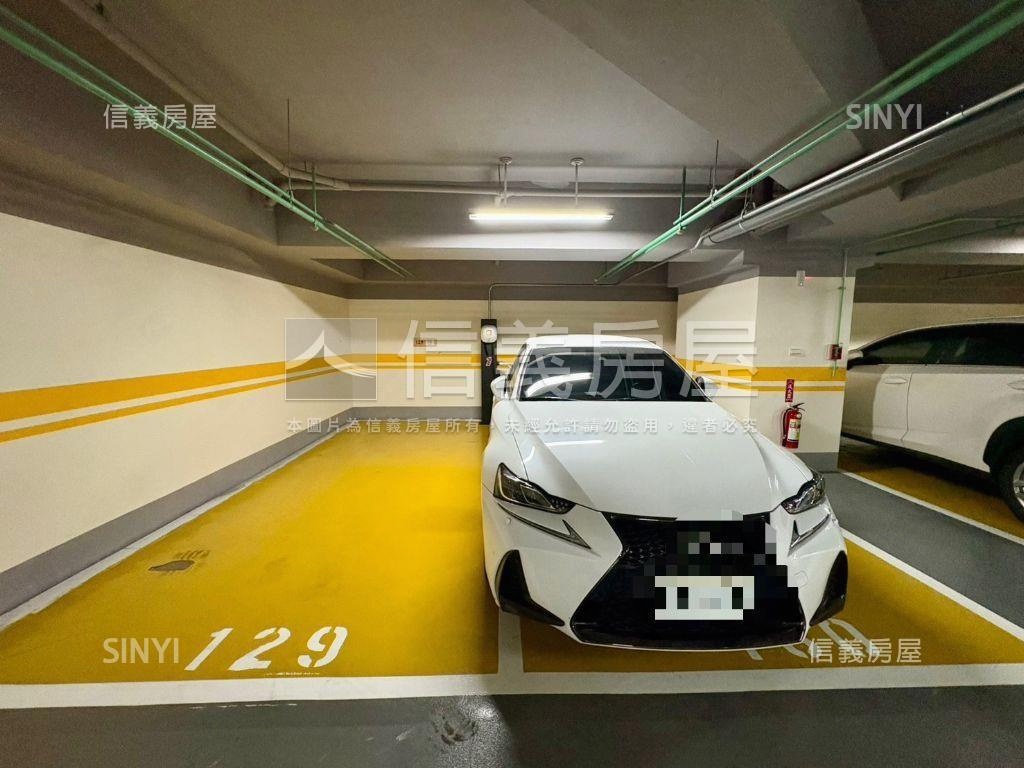 仁仁邑Ｂ２連號平面車位讚房屋室內格局與周邊環境