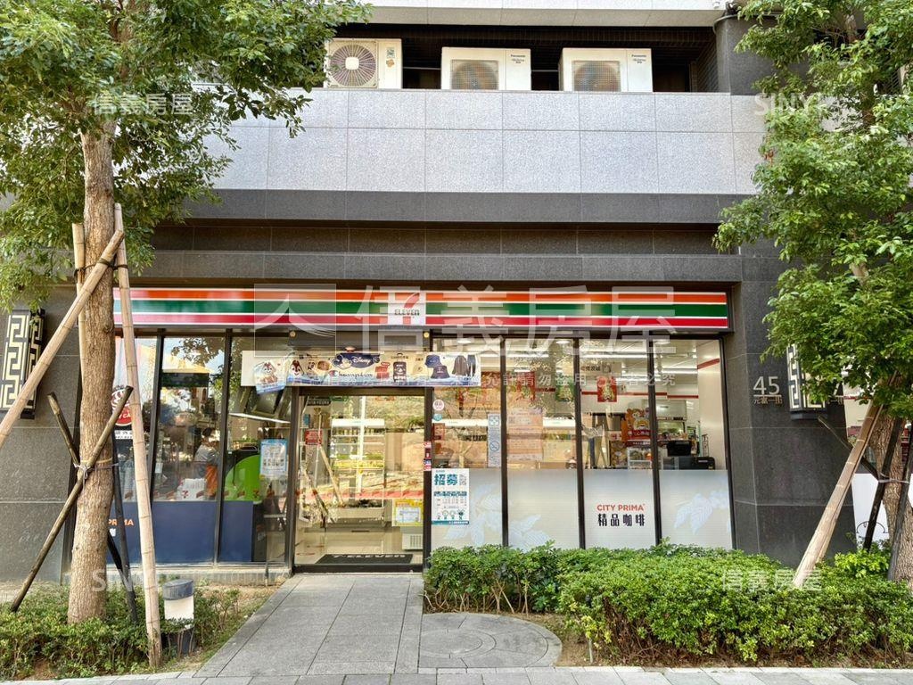 仁仁邑Ｂ２連號平面車位讚房屋室內格局與周邊環境