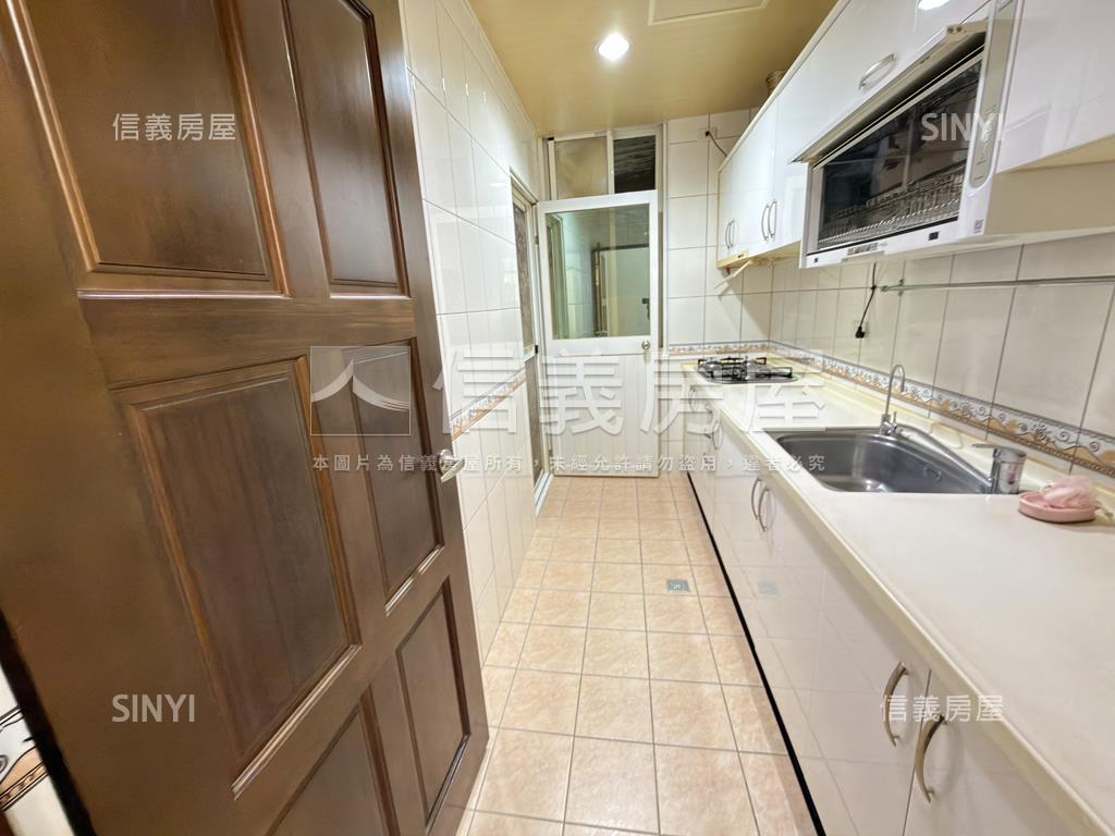 近北市稀有華廈三房房屋室內格局與周邊環境