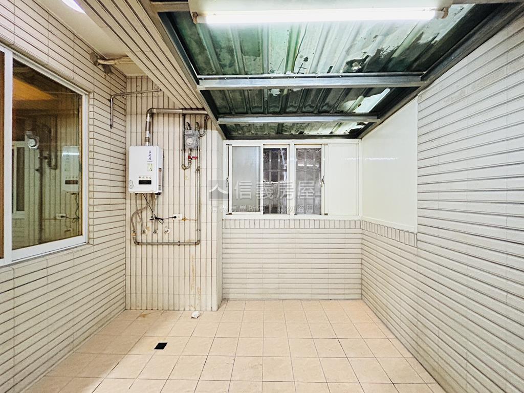 近北市稀有華廈三房房屋室內格局與周邊環境