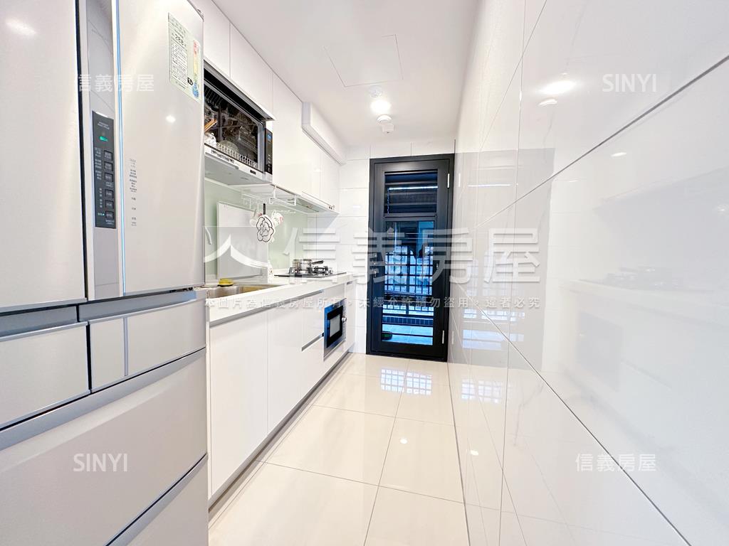 合康心綻三房車位房屋室內格局與周邊環境