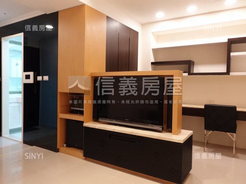昇陽２房帶坡平車位房屋室內格局與周邊環境