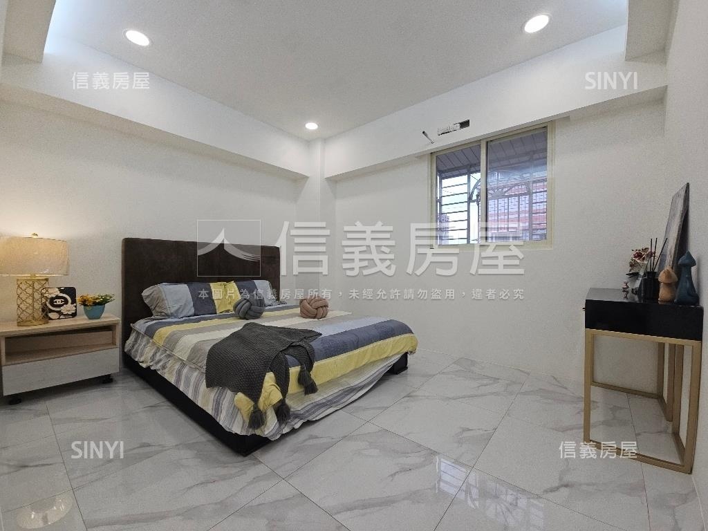 我家住市中心的四房房屋室內格局與周邊環境