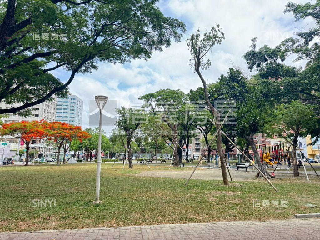裕誠商圈公園別墅成家兩房房屋室內格局與周邊環境