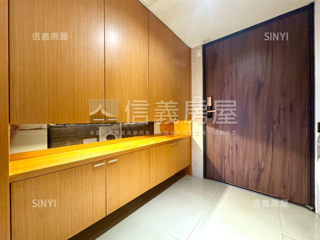 世界之心一房免千萬房屋室內格局與周邊環境