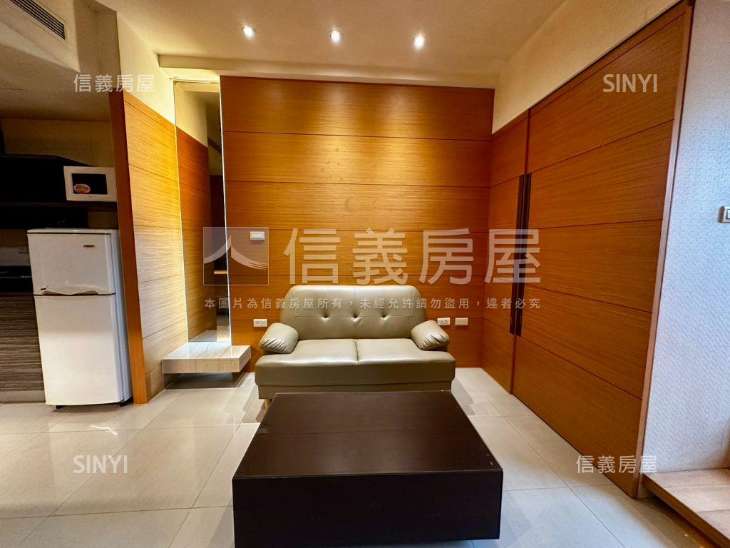 世界之心一房免千萬房屋室內格局與周邊環境