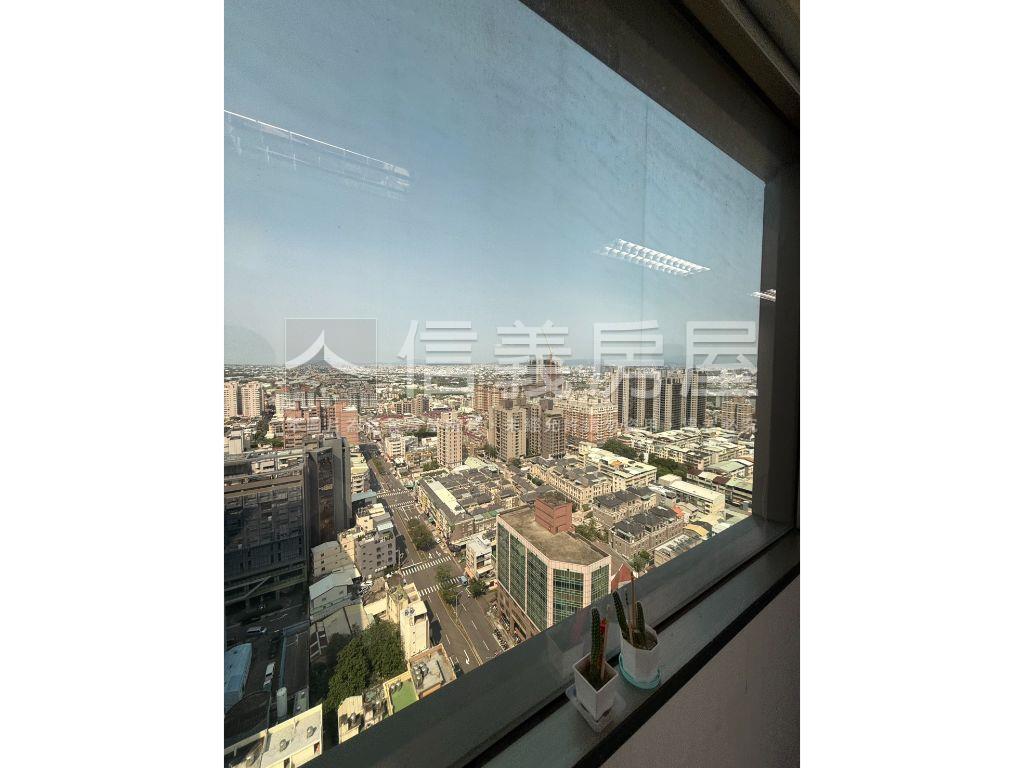 中港世貿天下商辦Ａ房屋室內格局與周邊環境