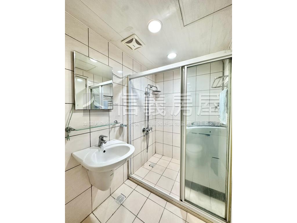 四季紐約＊陽光明媚＊房屋室內格局與周邊環境