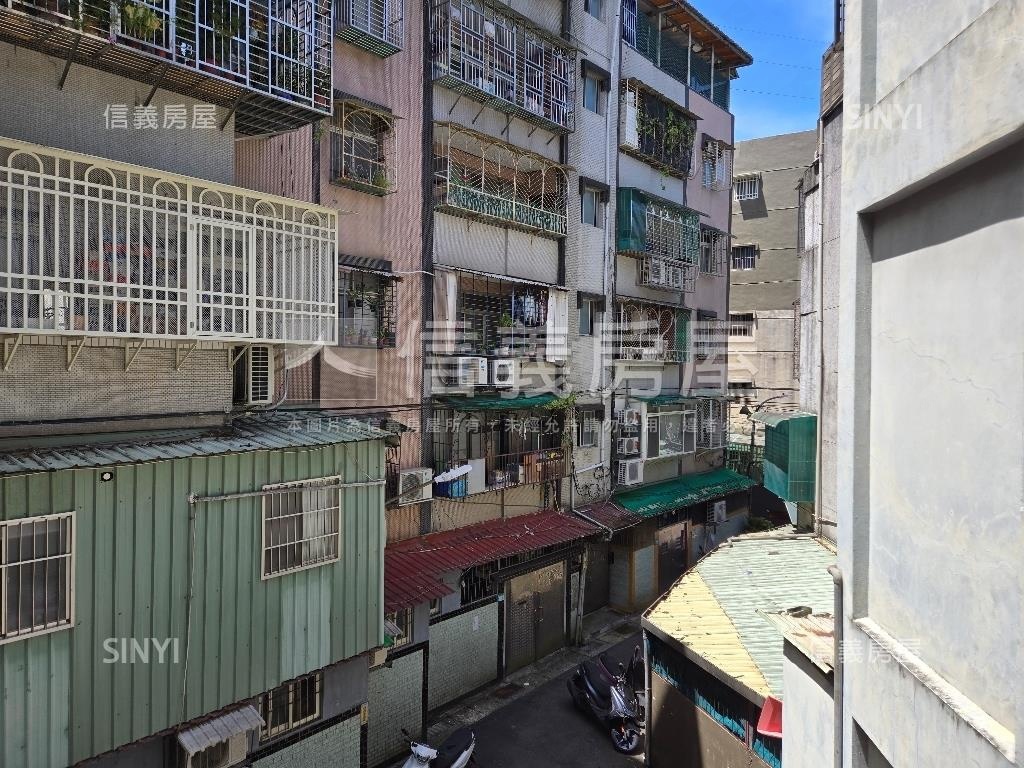 近捷運公寓三樓房屋室內格局與周邊環境