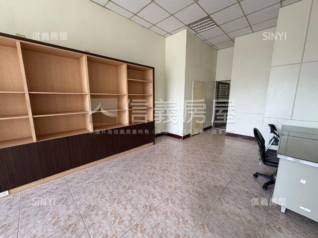 近未來體育園區金店面房屋室內格局與周邊環境