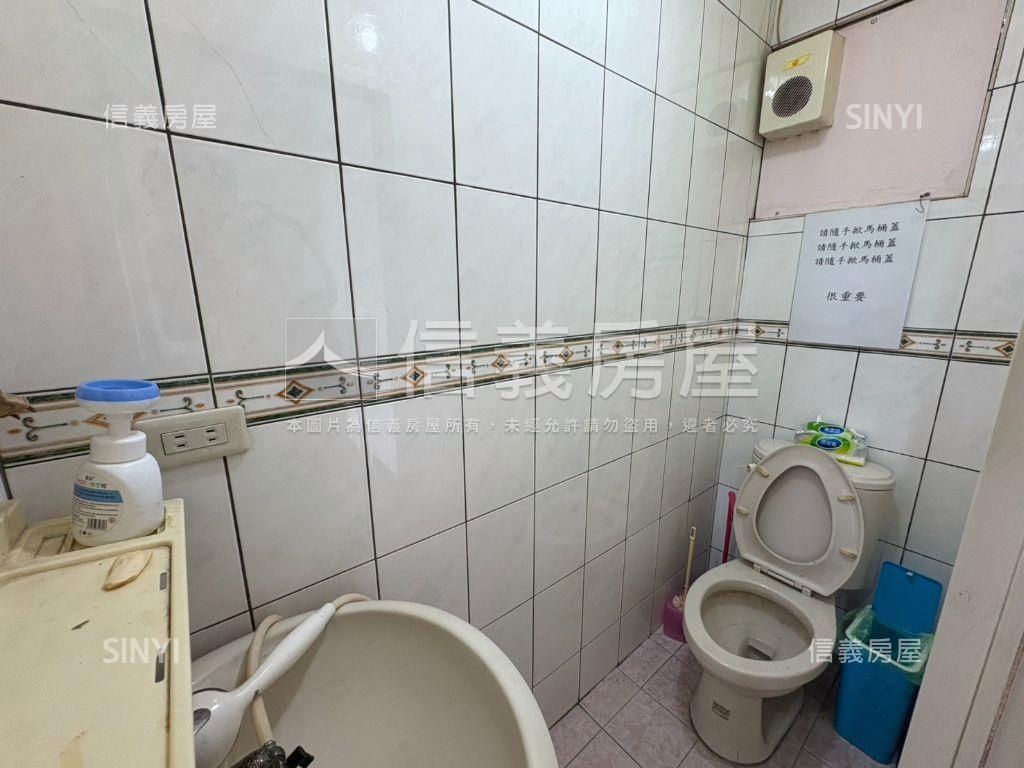 近未來體育園區金店面房屋室內格局與周邊環境