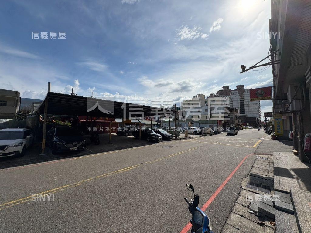 近未來體育園區金店面房屋室內格局與周邊環境