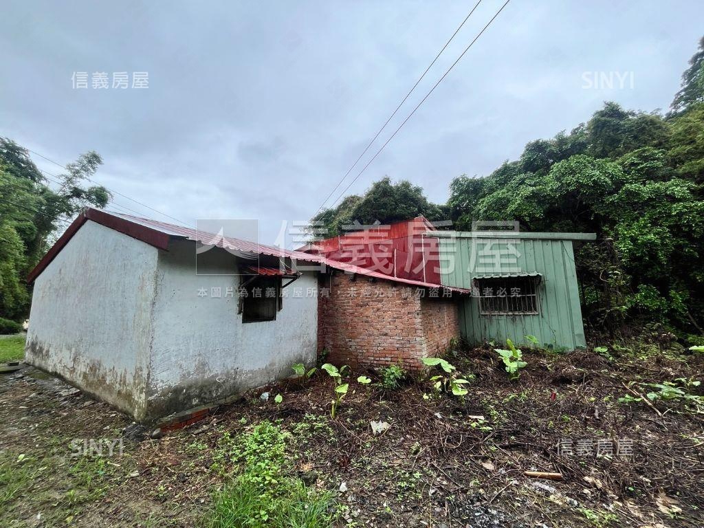 稀有三峽鳶山旁土地房屋室內格局與周邊環境