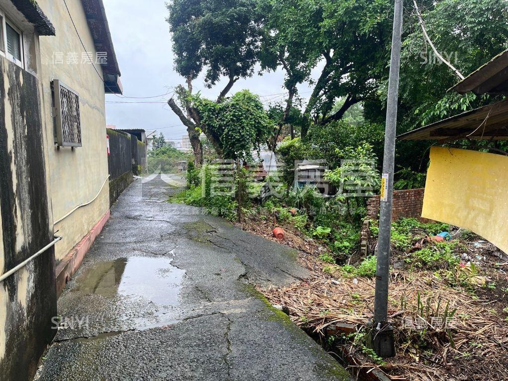 稀有三峽鳶山旁土地房屋室內格局與周邊環境