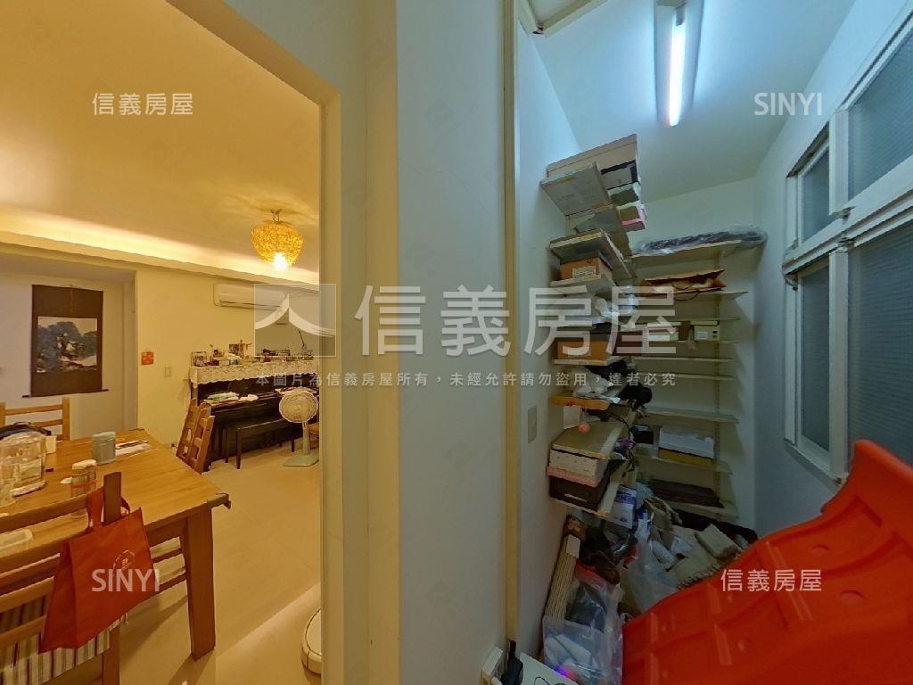 捷運邊間方正一樓房屋室內格局與周邊環境