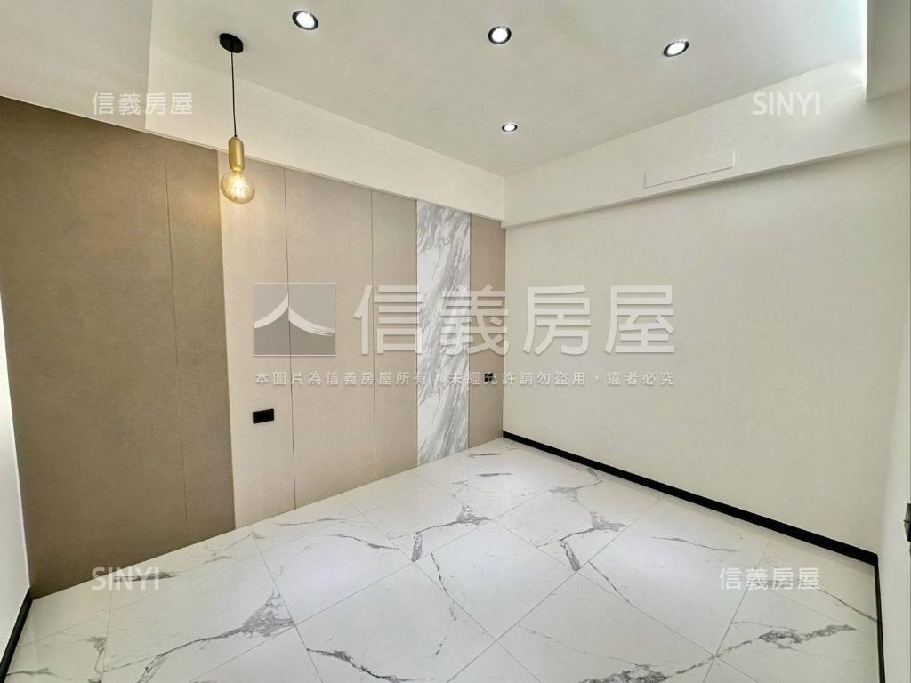 自強裝潢美二樓房屋室內格局與周邊環境