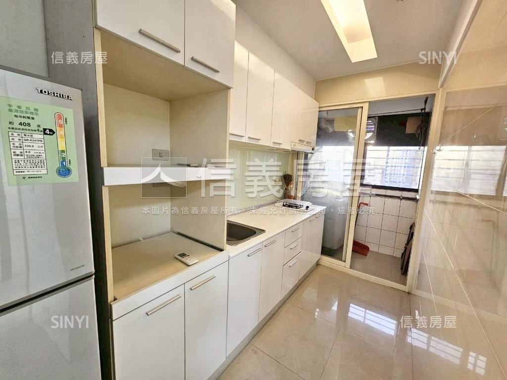 近央北小資好成家電梯房房屋室內格局與周邊環境