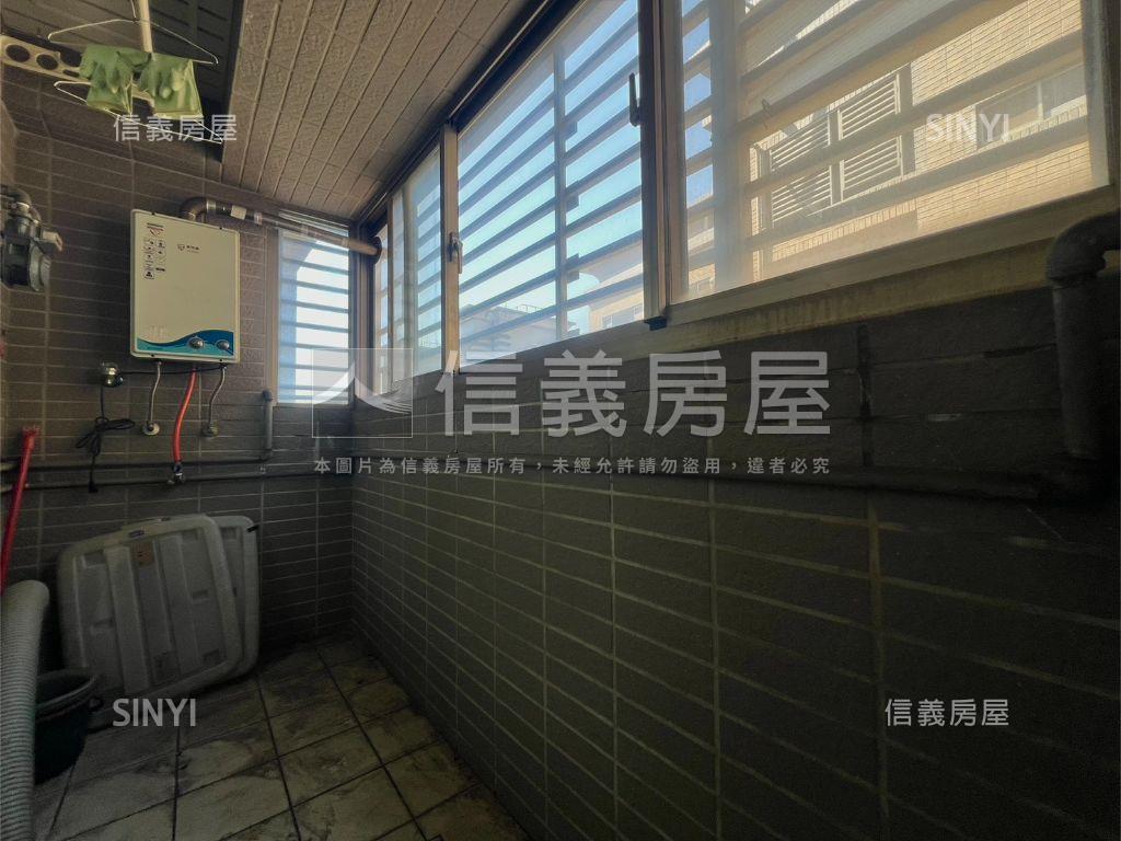 面水背山達觀三房雙車位房屋室內格局與周邊環境