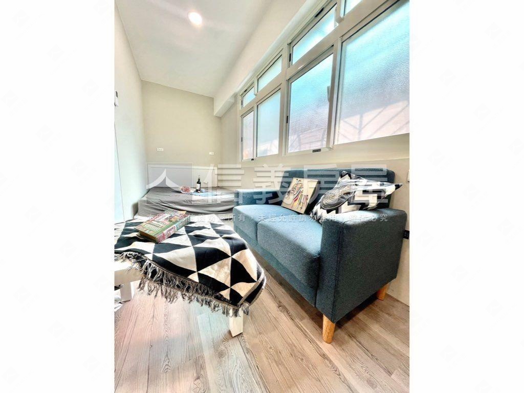 近小檜溪收租套房豪華美寓房屋室內格局與周邊環境