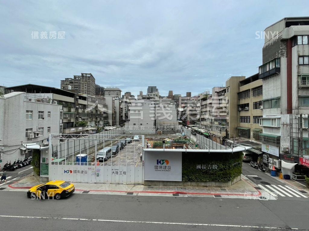 行天宮三面採光電梯大空間房屋室內格局與周邊環境