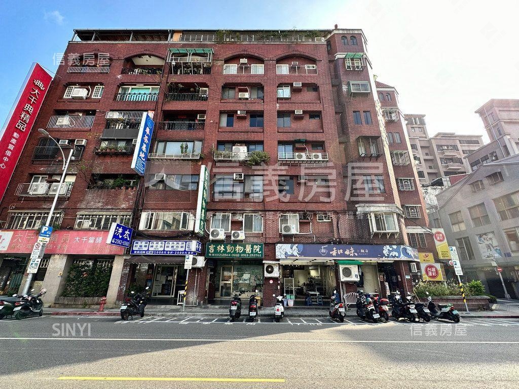 行天宮三面採光電梯大空間房屋室內格局與周邊環境