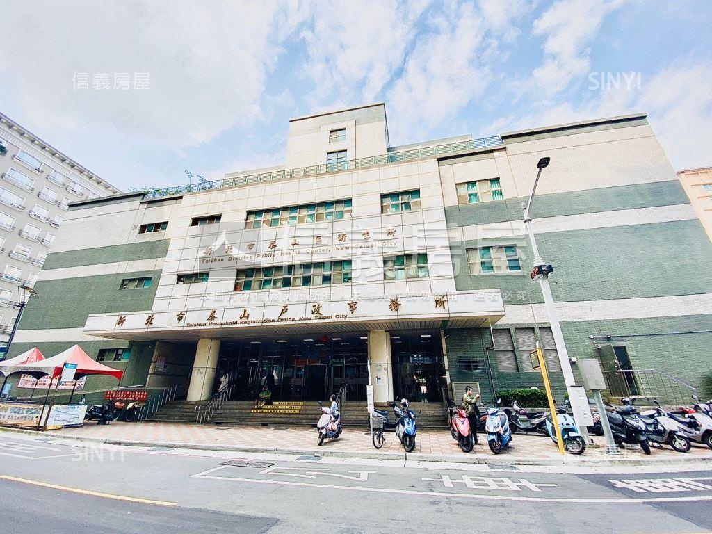 君臨Ｂ區採光４房車位房屋室內格局與周邊環境