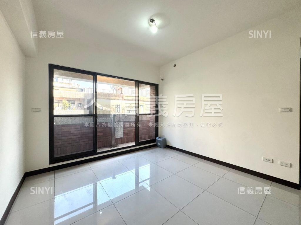 站前之星稀有陽光三房房屋室內格局與周邊環境