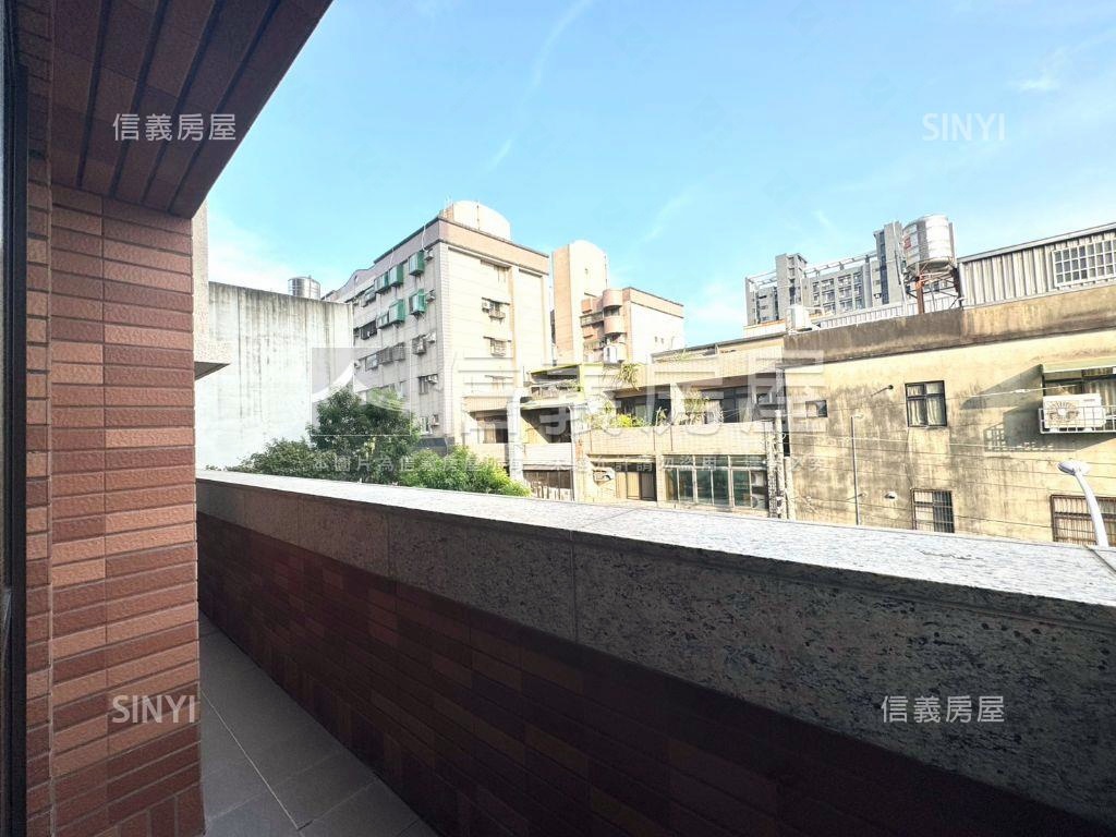 站前之星稀有陽光三房房屋室內格局與周邊環境