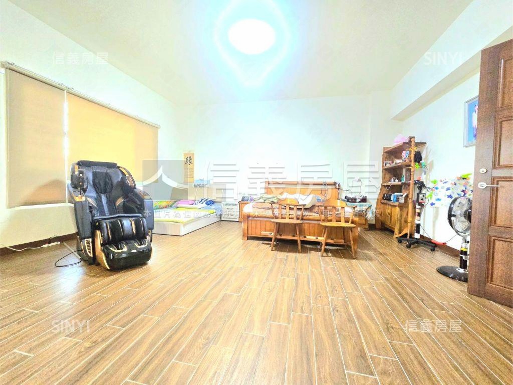 綠意雅致三角窗別墅房屋室內格局與周邊環境