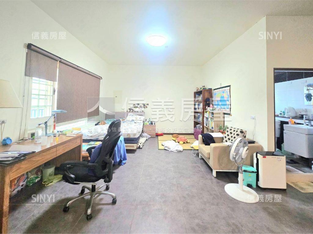 綠意雅致三角窗別墅房屋室內格局與周邊環境